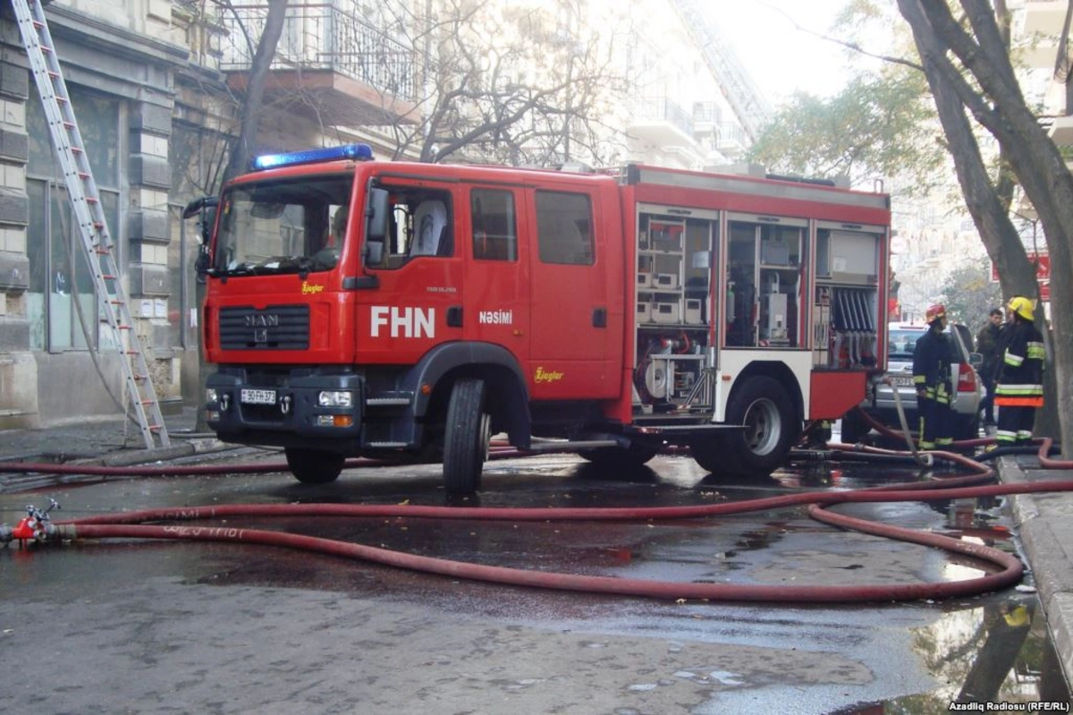 FHN-in yanğınsöndürən maşını aşdı - FOTO