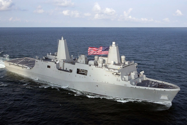 Иран задержал корабли ВМС США