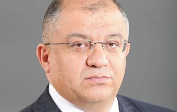 Сахиб Алыев обвинил Макрона в поддержке терроризма