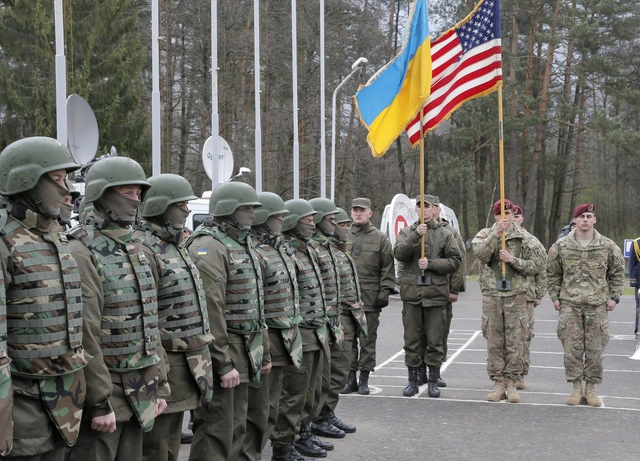 США выделят 200 млн долларов  на военную помощь Украине