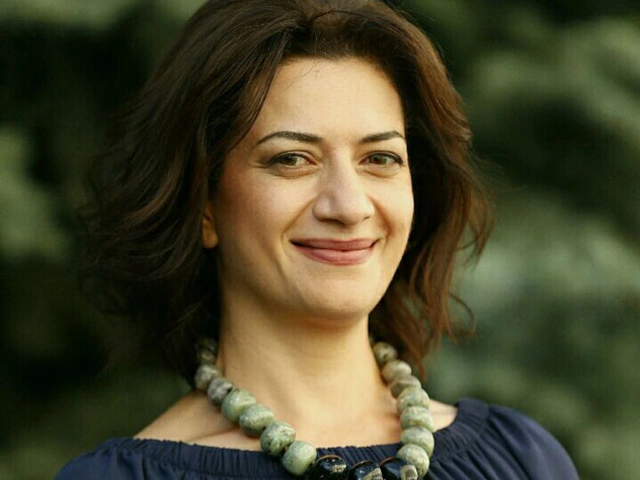 Супруга Пашиняна направила месседж Азербайджану