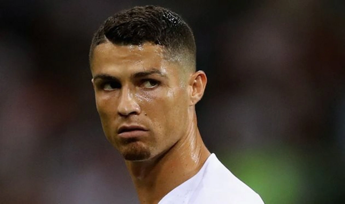 Ronaldu dünyanın ən yaxşı futbolçusuna paxıllıq etdi