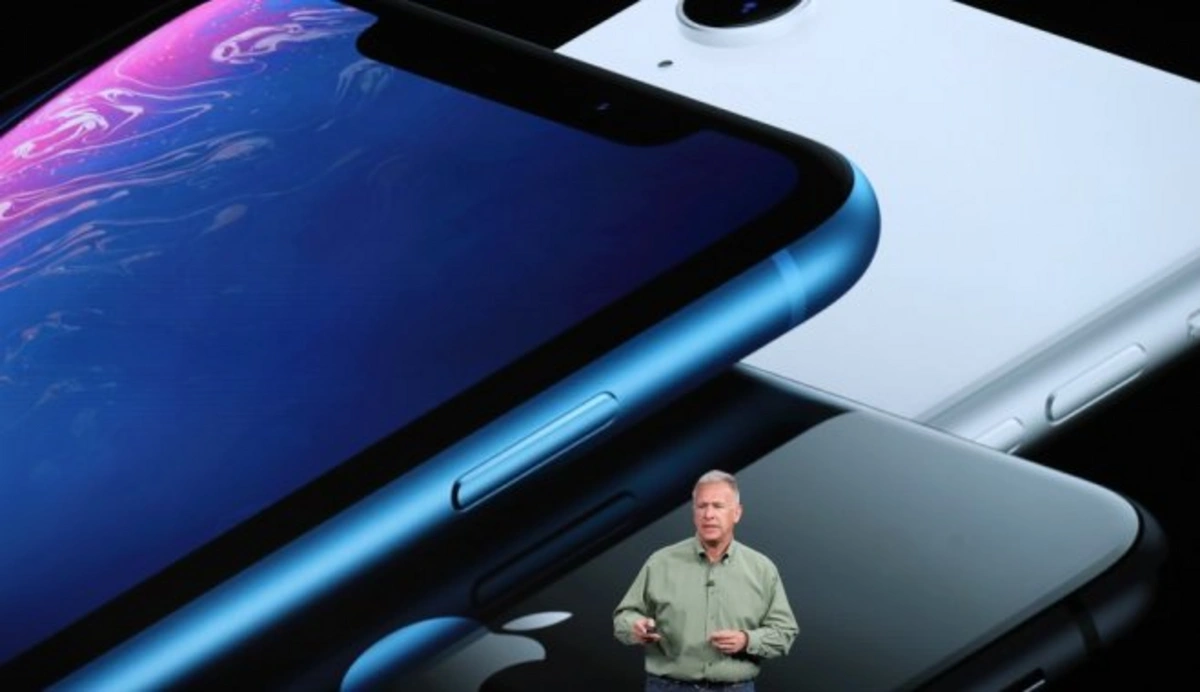 Apple представила iPhone Xs