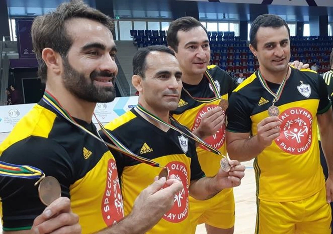 Rafael Ağayev və Olimpiya çempionlarımız futbolda qalib oldular - FOTO