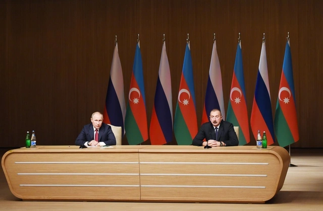 İlham Əliyev və Putin Azərbaycan-Rusiya Forumunda