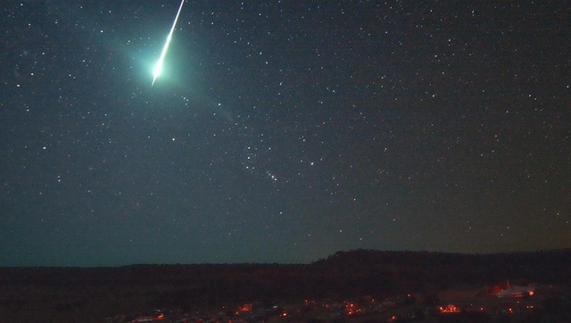 Древний метеорит пробил крышу дома в Японии