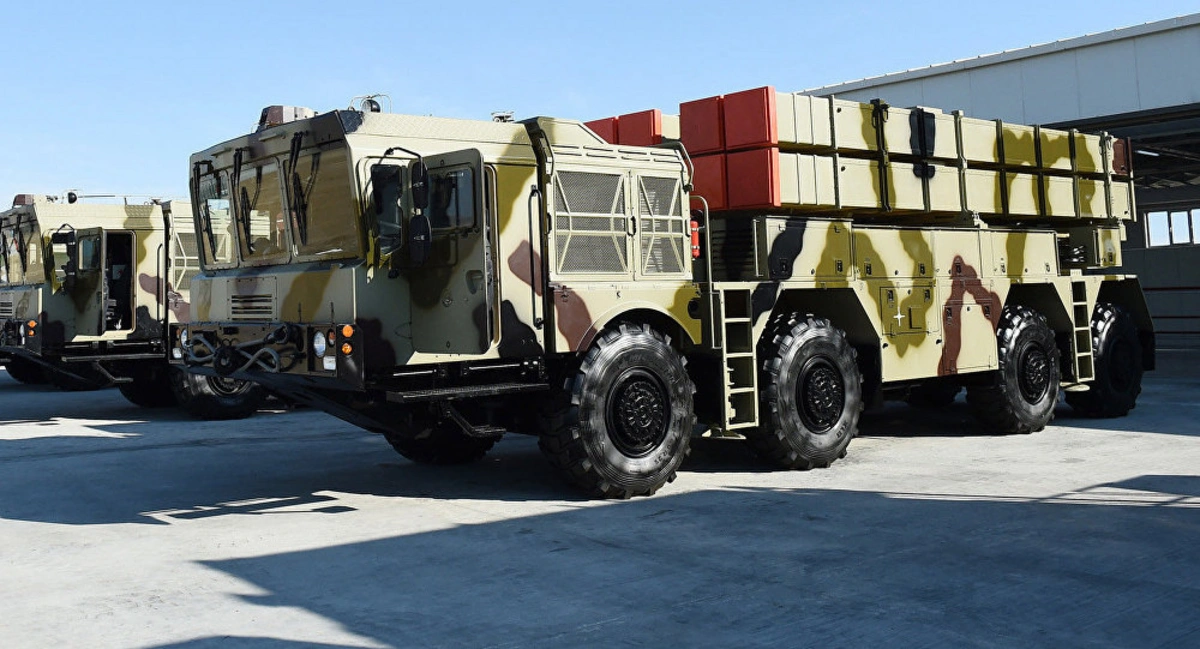 Беларусь поставит в Азербайджан военную технику