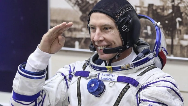 Астронавт NASA показал, как заново учиться ходить по Земле – ВИДЕО