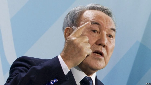Назарбаев - правительству: Вы просто трусы