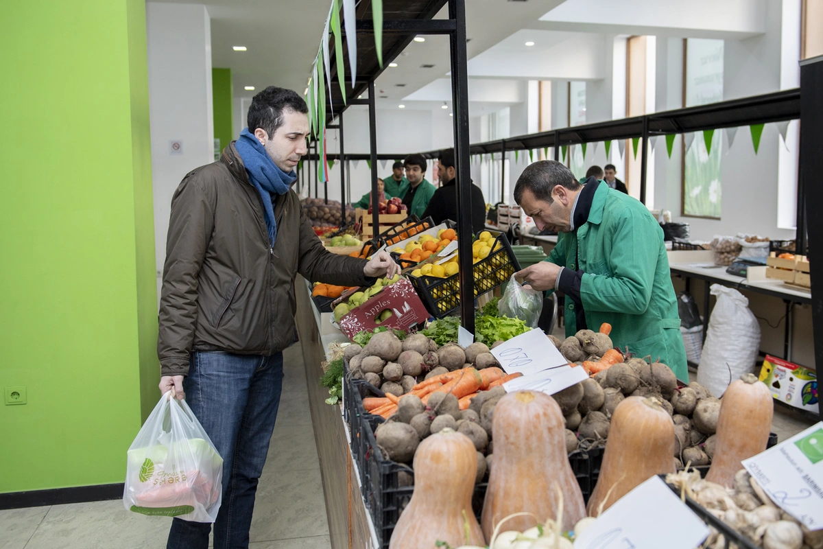 Kənd təsərrüfatı yarmarkaları açıldı - FOTO