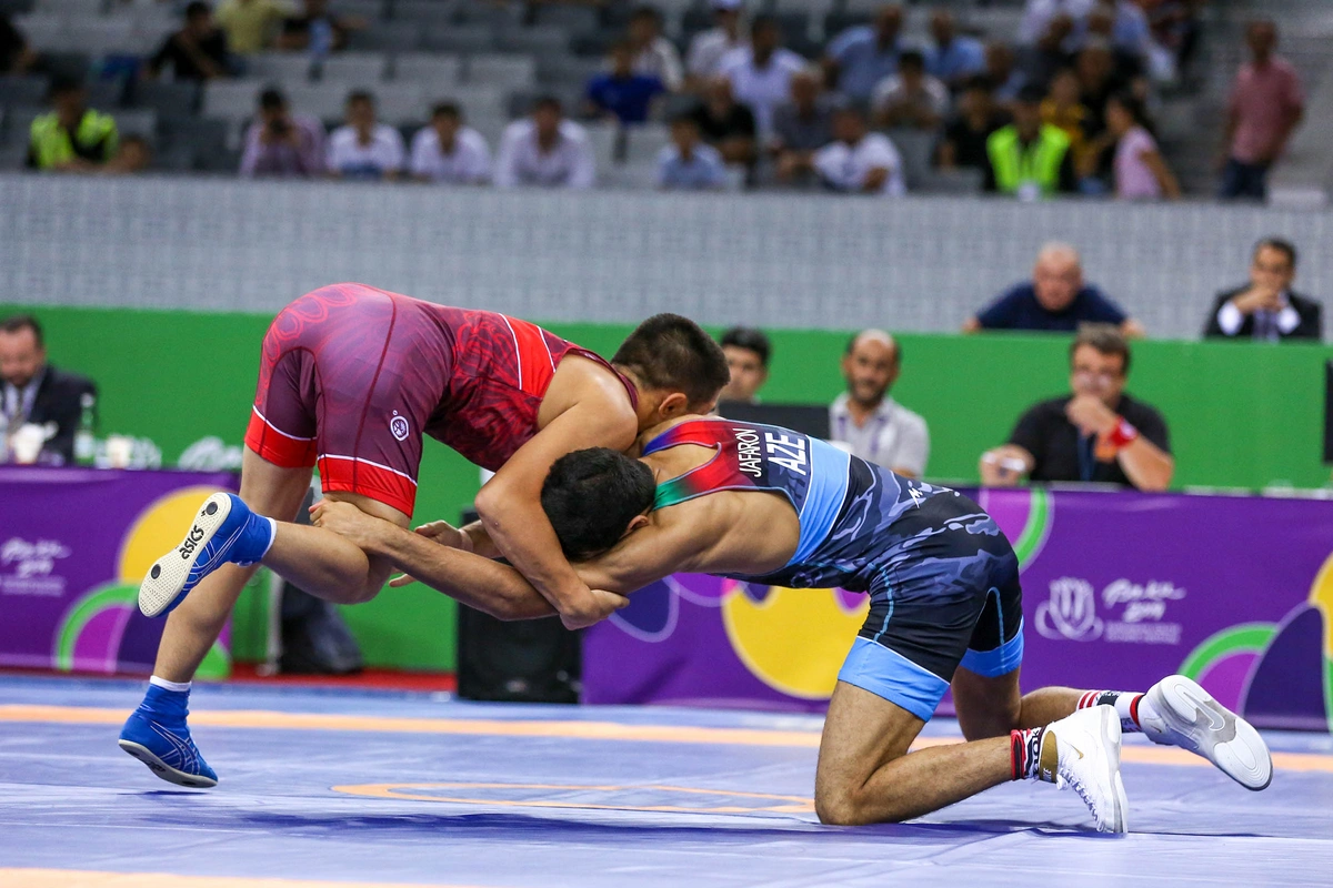 EYOF-2019: Daha iki güləşçimiz qızıl medal qazandı