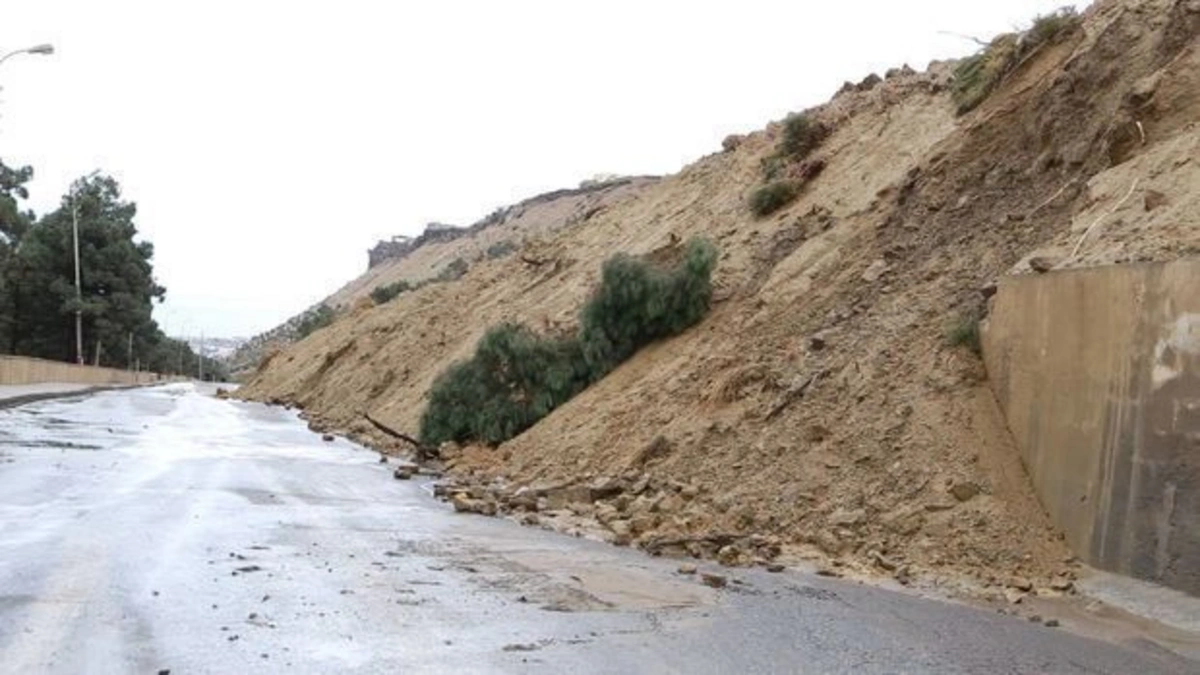 Yağış sürüşmə zonalarını aktivləşdirdi