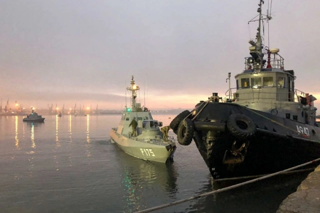 Rusiya ələ keçirdiyi Ukrayna gəmilərini geri qaytarır