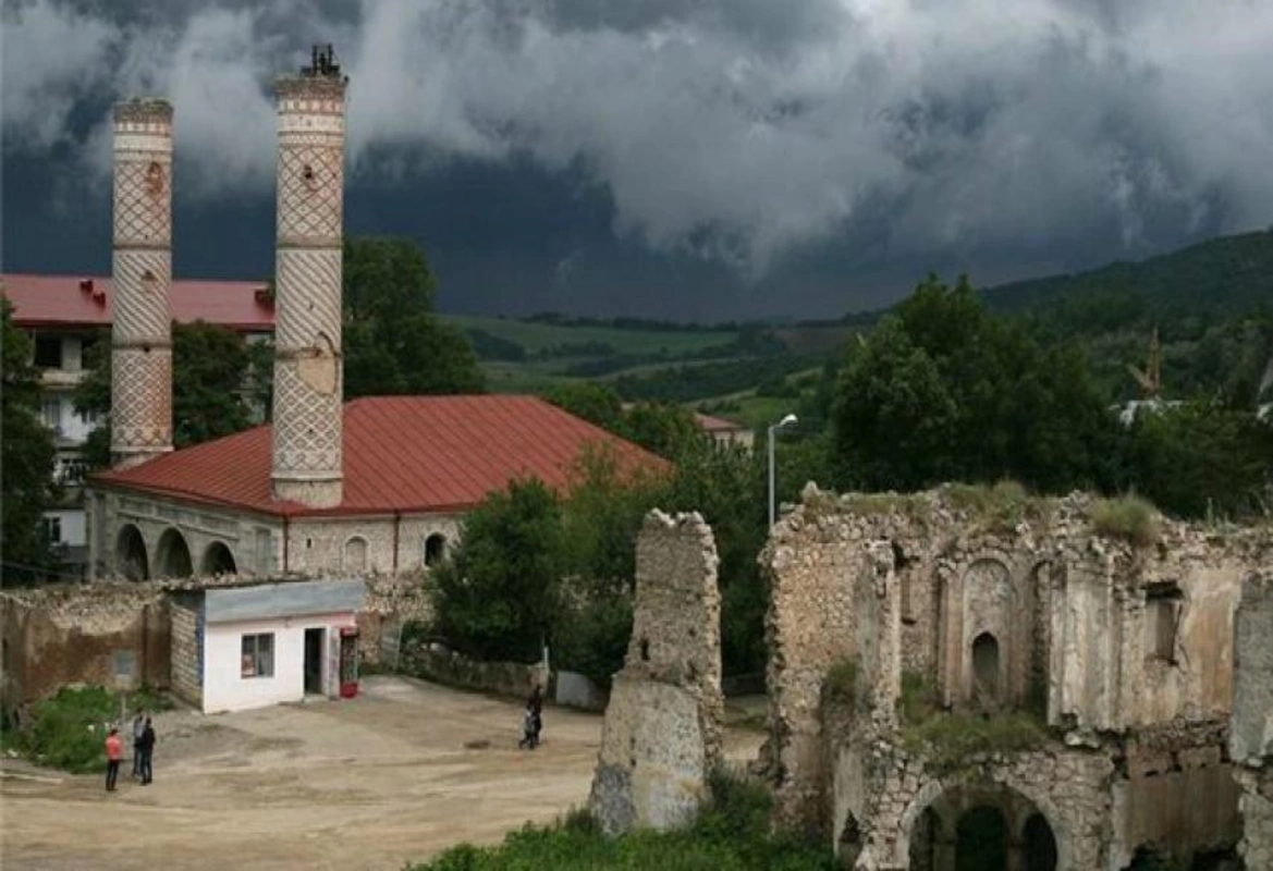 Dağlıq Qarabağın azərbaycanlı icmasının sədri bəyanat yaydı