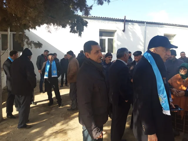 Nizami Səfərov seçiciləri ilə görüşlər keçirir - FOTO