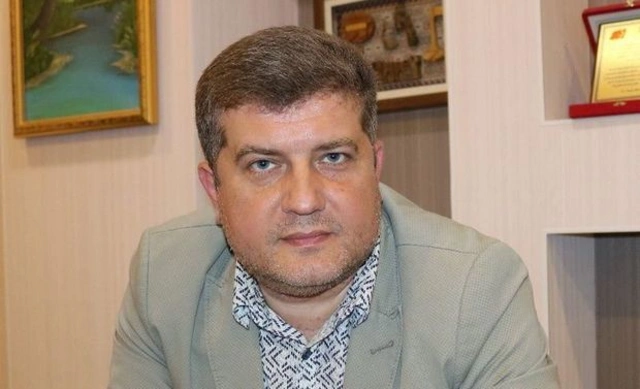 Депутат направил Эльману Рустамову запрос в связи с планом "Б"
