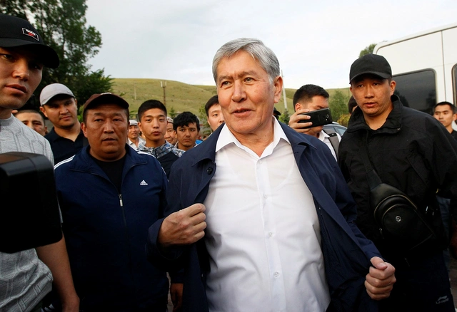 В Кыргызстане начинается суд по делу о беспорядках при задержании экс-президента Атамбаева