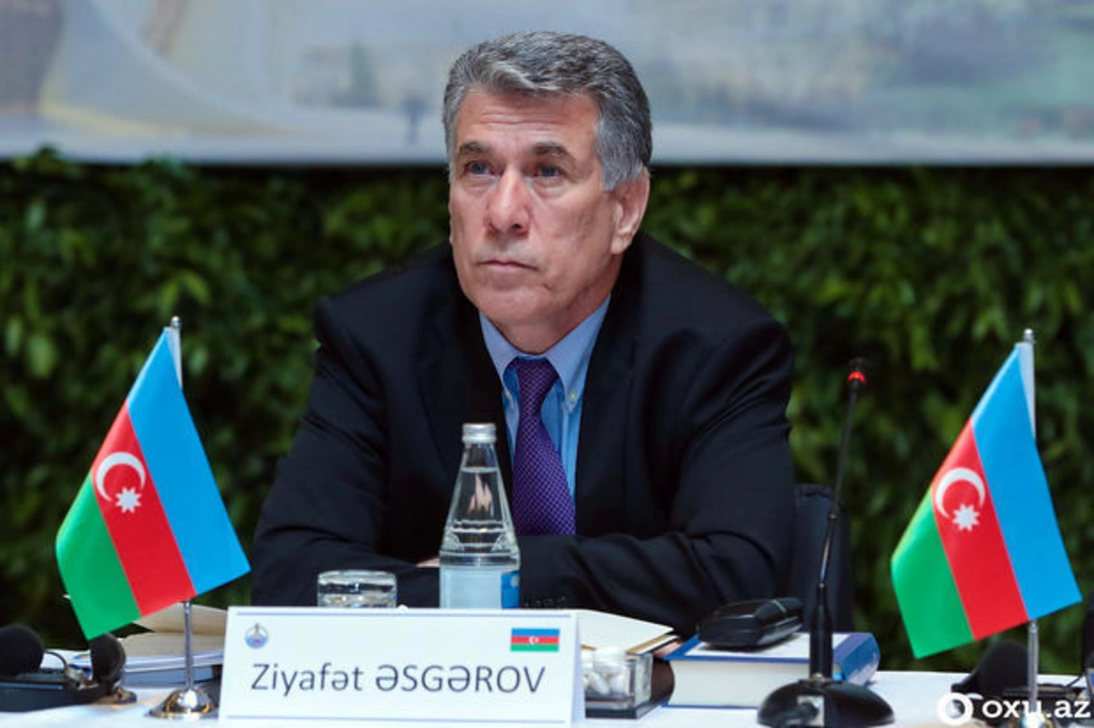 Зияфет Аскеров: Азербайджан борется с двумя вирусами