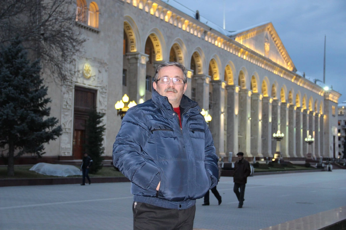 Gəncə Dövlət Dram Teatrının aktyoru: “Onlayn tamaşalarımızı 2600-dən çox insan izləyib” - FOTO