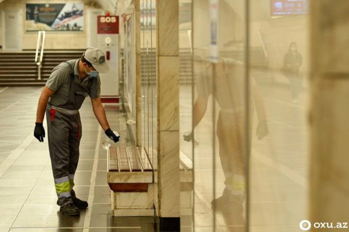 Bakı metrosu gün ərzində neçə dəfə dezinfeksiya olunur? - AÇIQLAMA