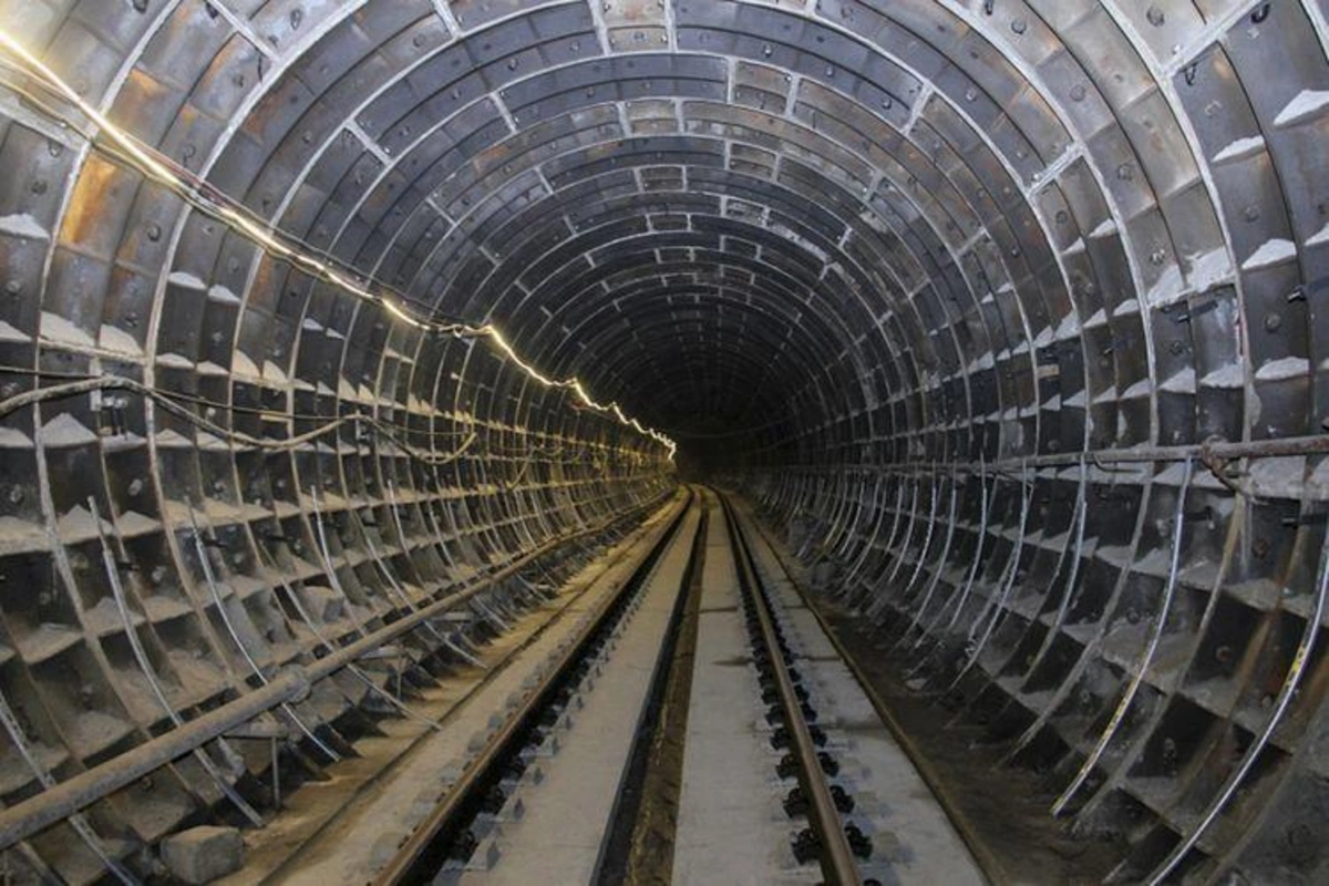 Bakıda yaşıllıqlar metro tunellərində formalaşan qrunt suları ilə suvarılacaq - VİDEO