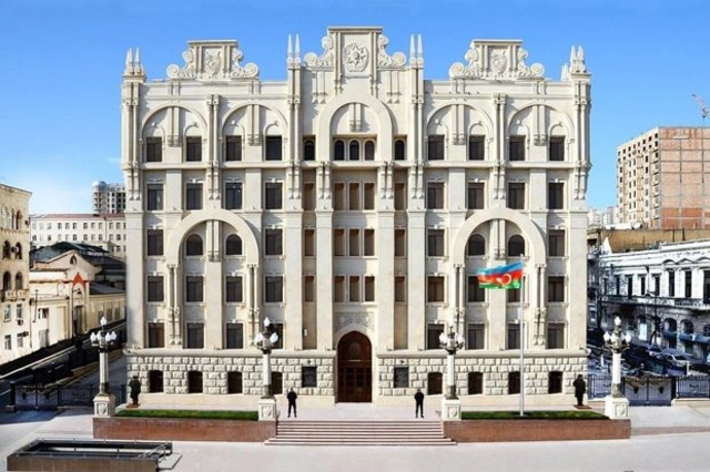 МВД прокомментировало задержание в одном из ресторанов Баку бывших заключенных - ФОТО