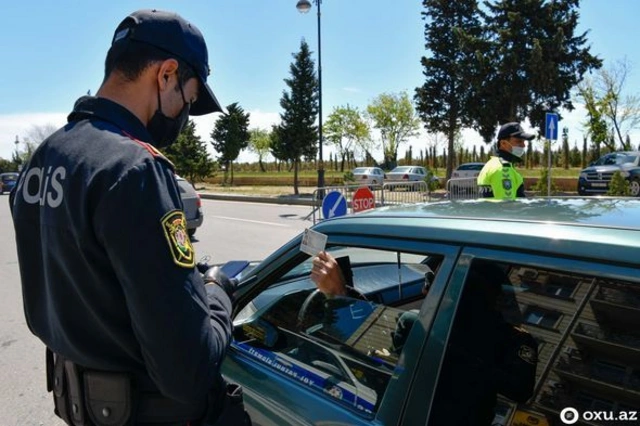 Дорожная полиция обратилась к водителям, пытающимся выехать из Баку в районы