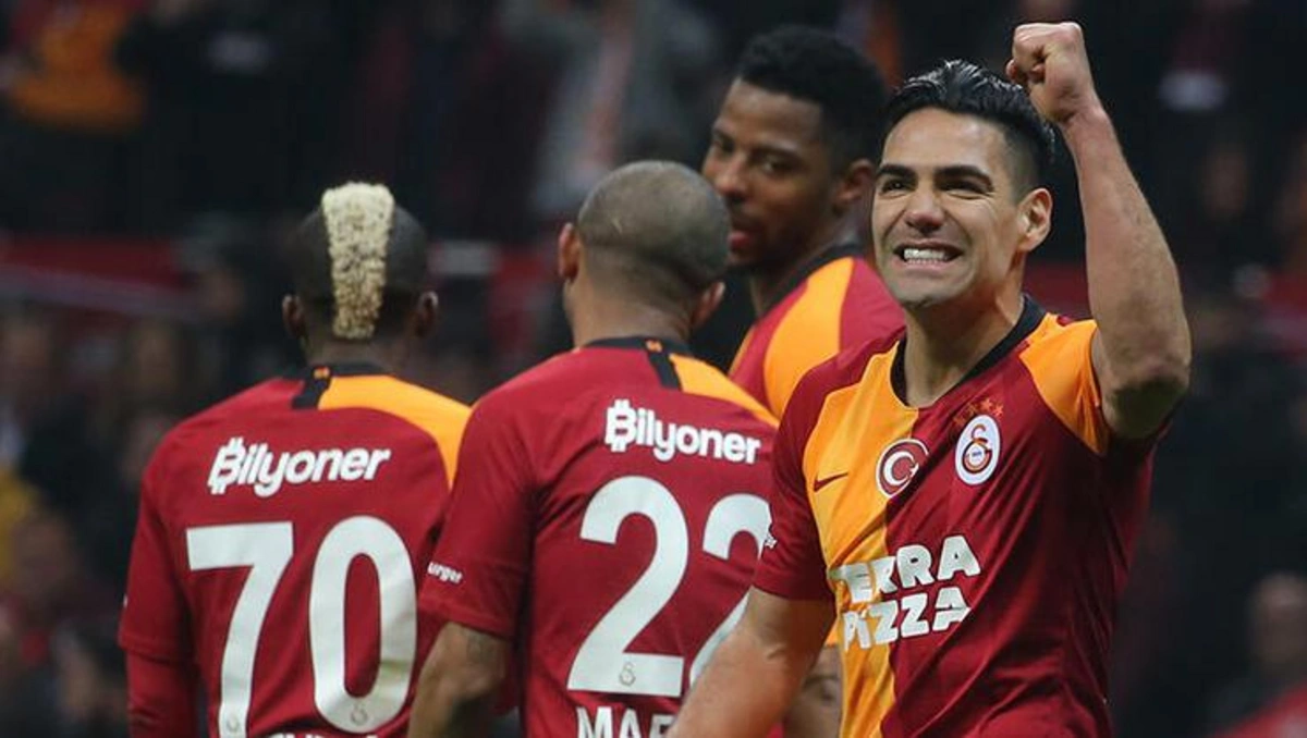 Bu gün klublarımızın avrokuboklardakı rəqibi bilinəcək: “Neftçi” “Qalatasaray”la düşə bilər