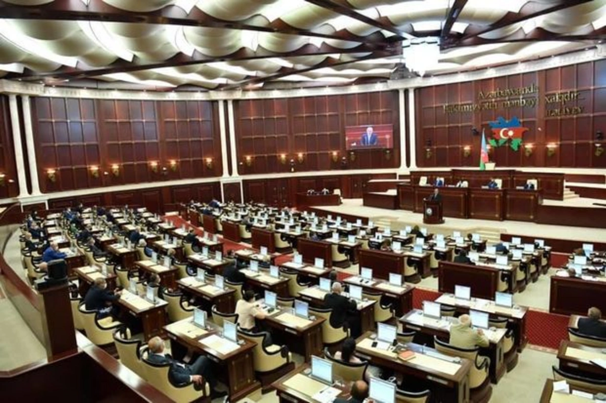 Депутаты Милли Меджлиса будут наблюдать за выборами в Кыргызстане