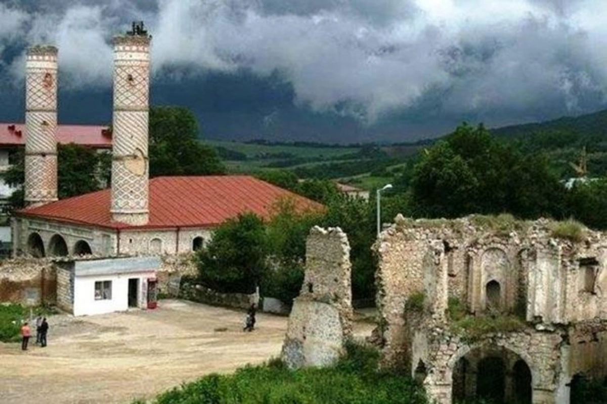 Azərbaycanın müharibəsi bitdi: İndi dost ölkələrlə bərpa zamanıdır