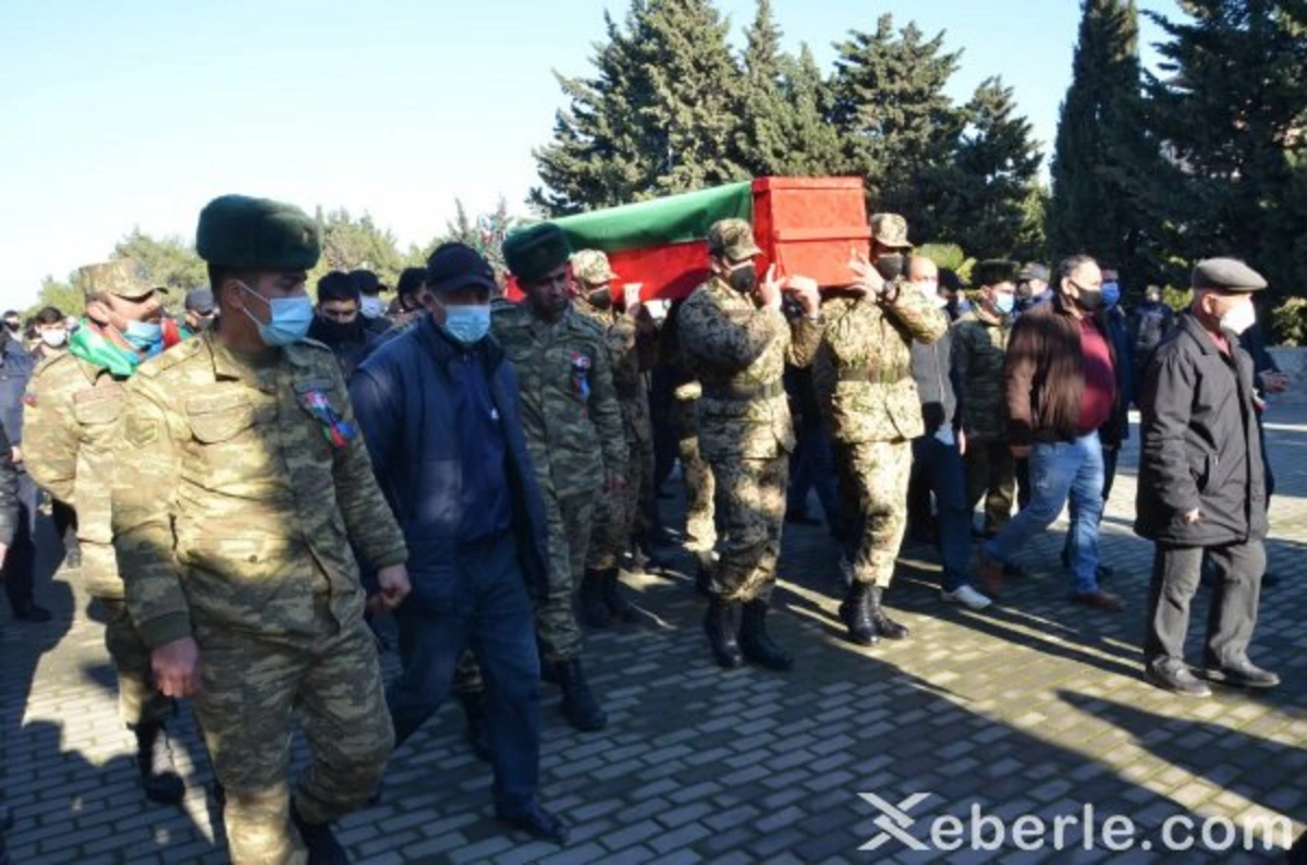 Şəhid baş leytenant Sumqayıtda dəfn olundu - FOTO