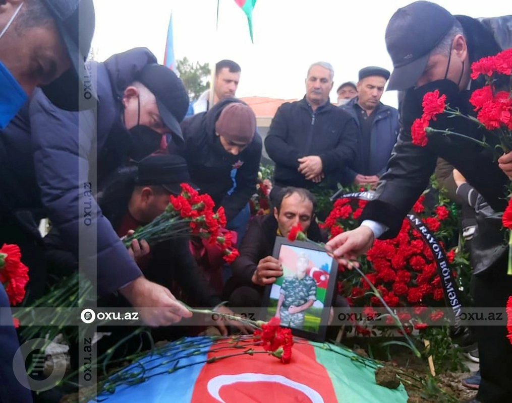 Vətən müharibəsində itkin düşən, dünən isə şəhidlik xəbəri gələn əsgərimiz dəfn edildi - FOTO