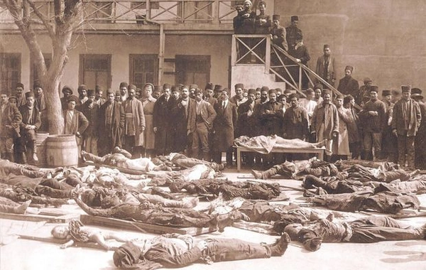 Историк: Учиненный армянами геноцид в марте 1918 года унес жизни четверти населения Баку