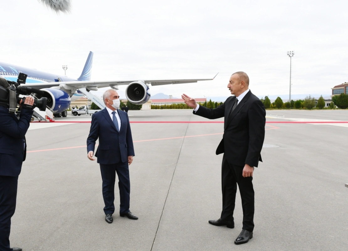 Prezident Naxçıvanda hava limanının yeni uçuş-enmə zolağının təqdimatında iştirak edib - YENİLƏNİB + FOTO