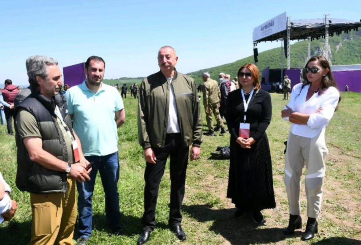 Mehriban Əliyeva: “Şuşa 29 ildən sonra yenə doğmalarını, qonaqlarını qarşılayır” - FOTO