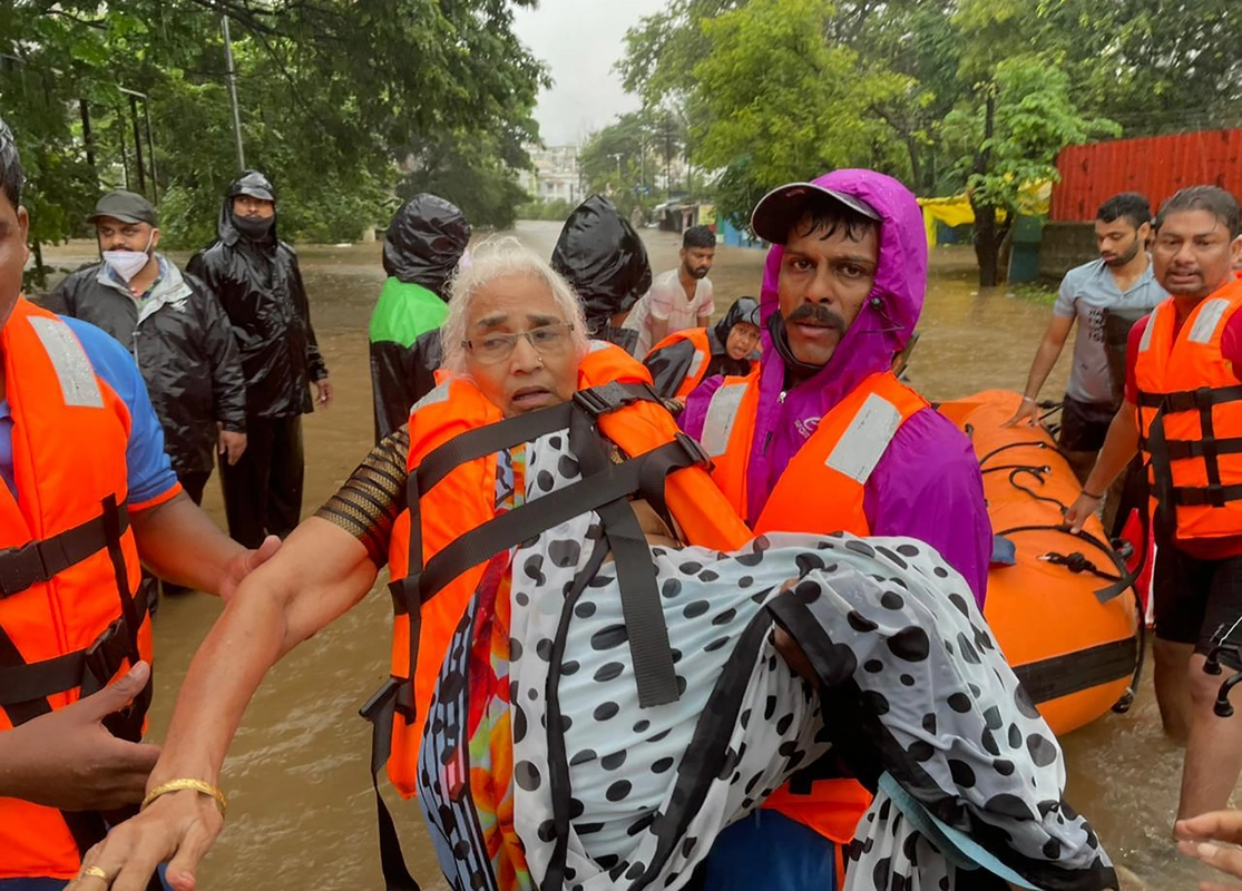 Hindistanda təbii fəlakət qurbanlarının sayı artdı