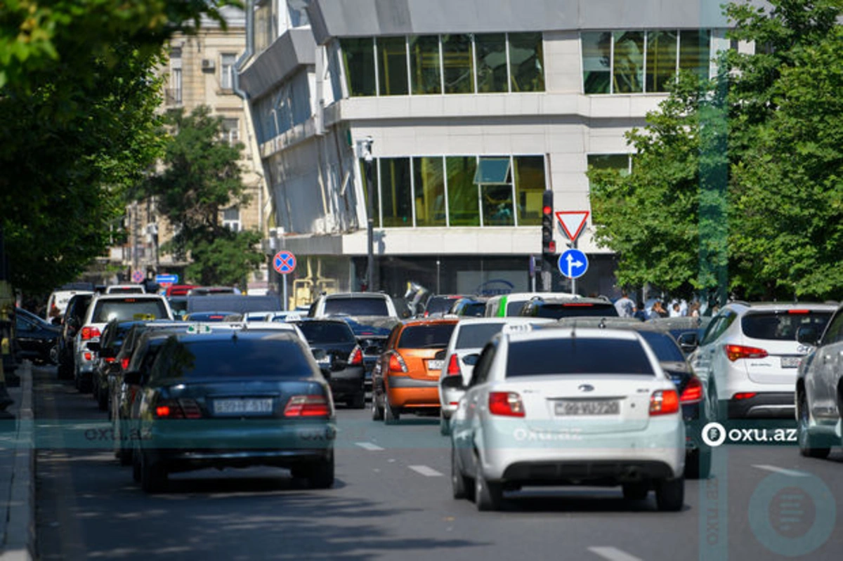 В Баку на ряде улиц будет перекрыто движение транспорта - СПИСОК