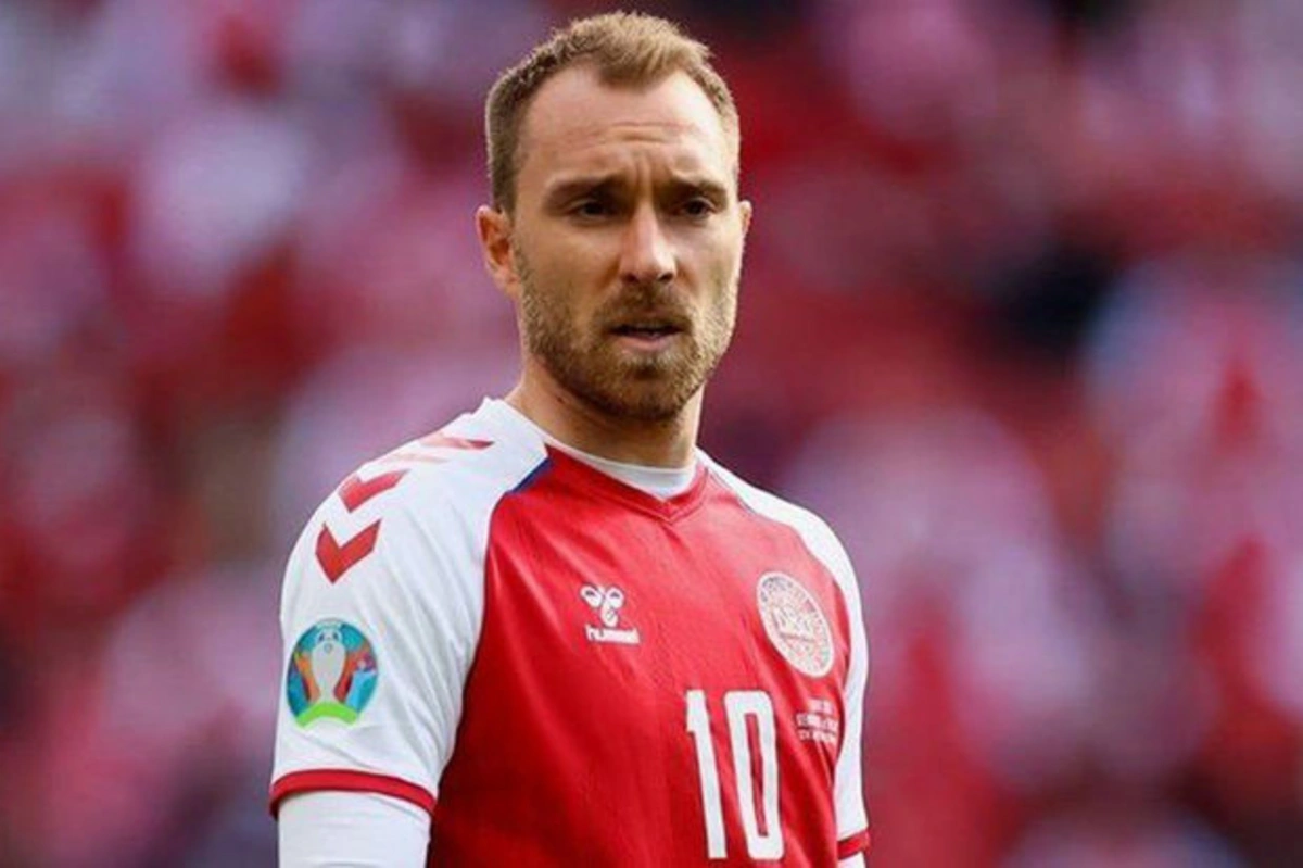 Eriksen ürəyinin dayanması barədə: “Xəstəxanaya gedərkən karyeramı bitirəcəyimi dedim, sonra hər şey dəyişdi”