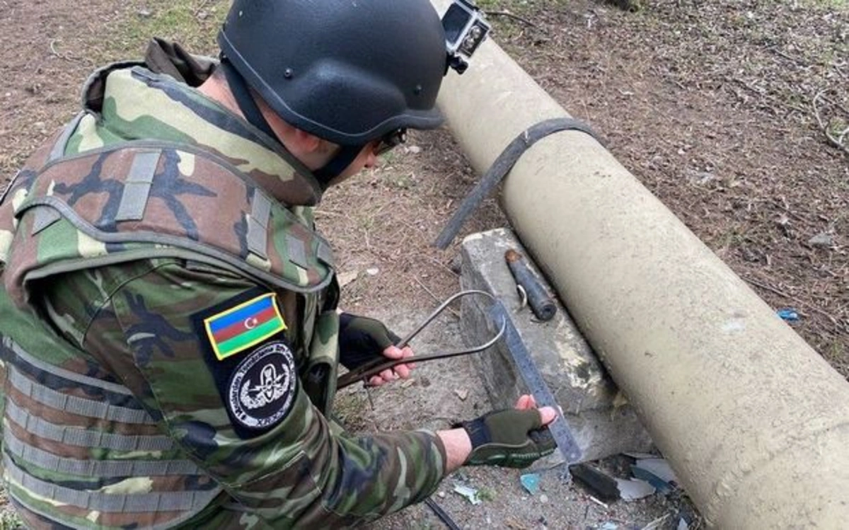 В Баку обнаружен боеприпас - ВИДЕО