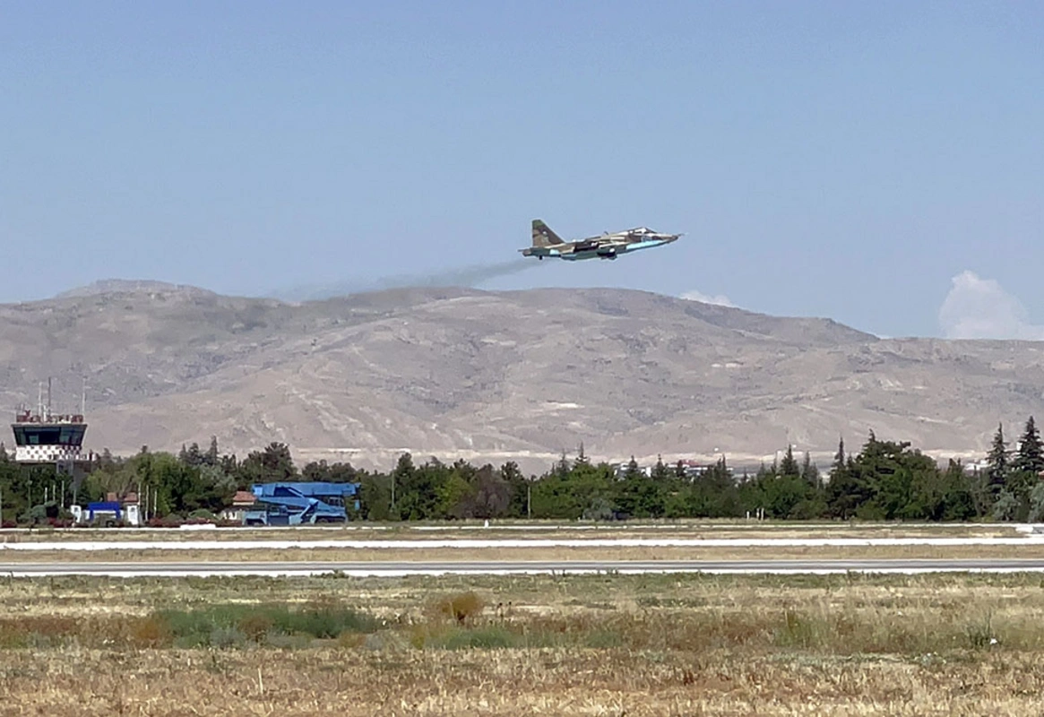 Azərbaycan pilotlarının Türkiyədəki təlimindən görüntülər - VİDEO