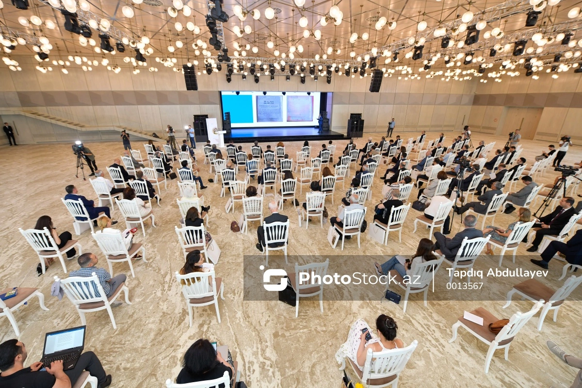 Bakıda İrəvanla bağlı kitabın təqdimatı keçirilib - YENİLƏNİB + FOTO