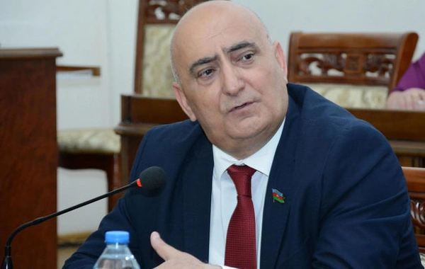 Урок истории от азербайджанского депутата президенту Франции - ВИДЕО