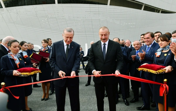 İlham Əliyev və Rəcəb Tayyib Ərdoğan Zəngilan aeroportunun açılışını etdilər - YENİLƏNİB + FOTO/VİDEO