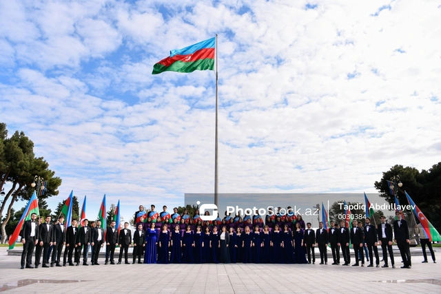 На бакинском бульваре прошли мероприятия, посвященные Дню Государственного флага - ФОТО