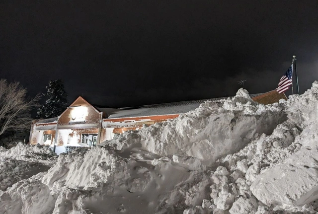 Число жертв снежной бури в США возросло до 55 - ОБНОВЛЕНО + ВИДЕО