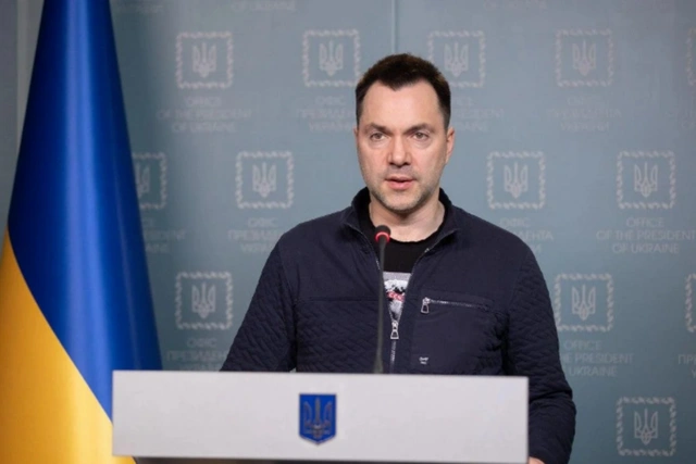 Арестович назвал причину взрыва в украинском Днепре