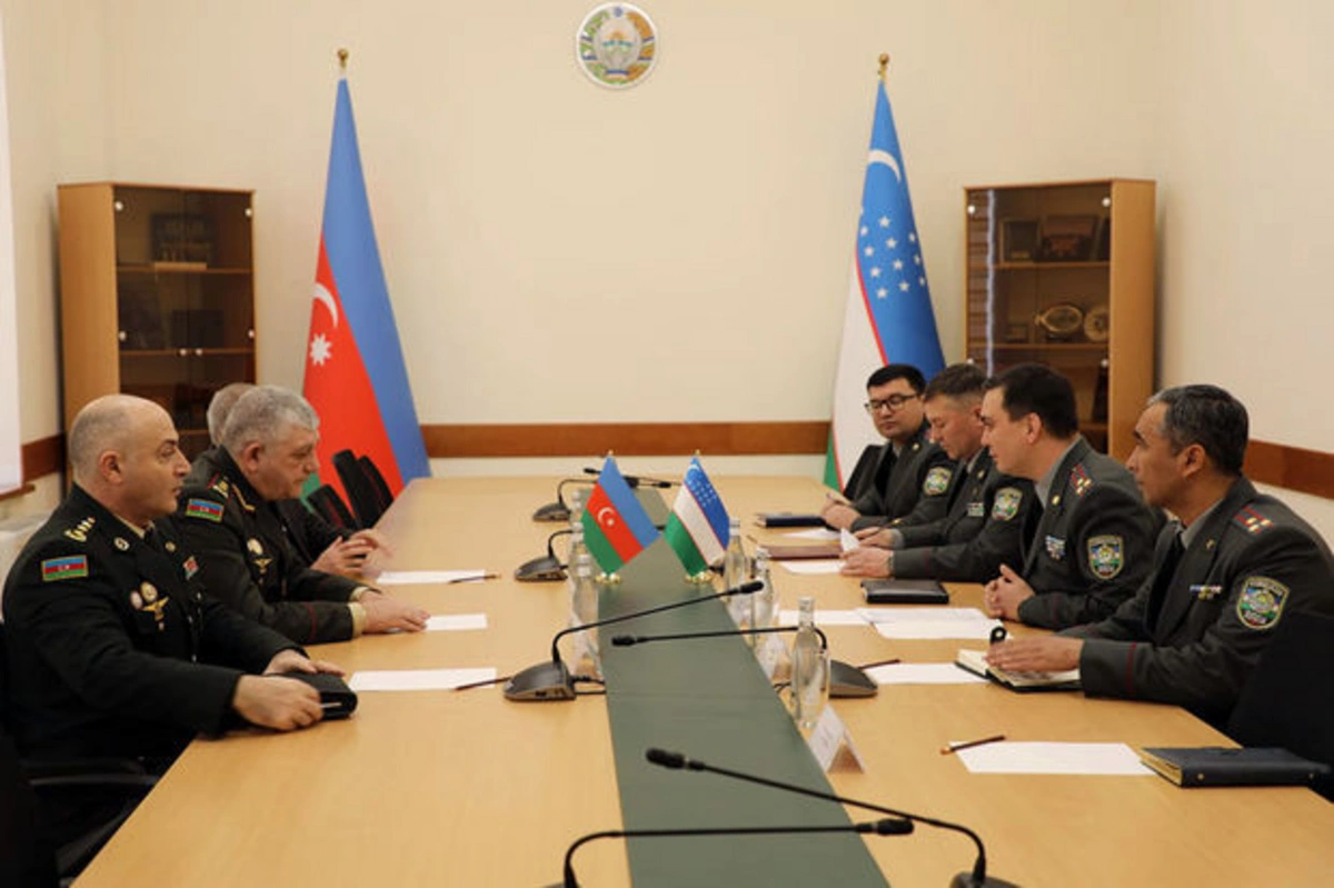 Между Азербайджаном и Узбекистаном обсуждены вопросы сотрудничества в сфере военного образования - ФОТО