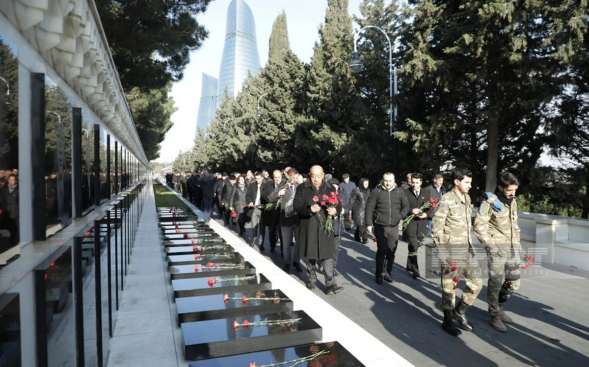 Daşaltı şəhidlərinin məzarı ziyarət olunub - FOTO