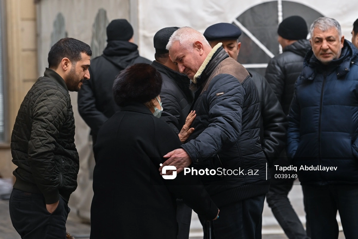 Tehrandakı səfirliyə terror hücumu nəticəsində həlak olan Orxan Əsgərovun yas mərasimi davam edir - FOTO