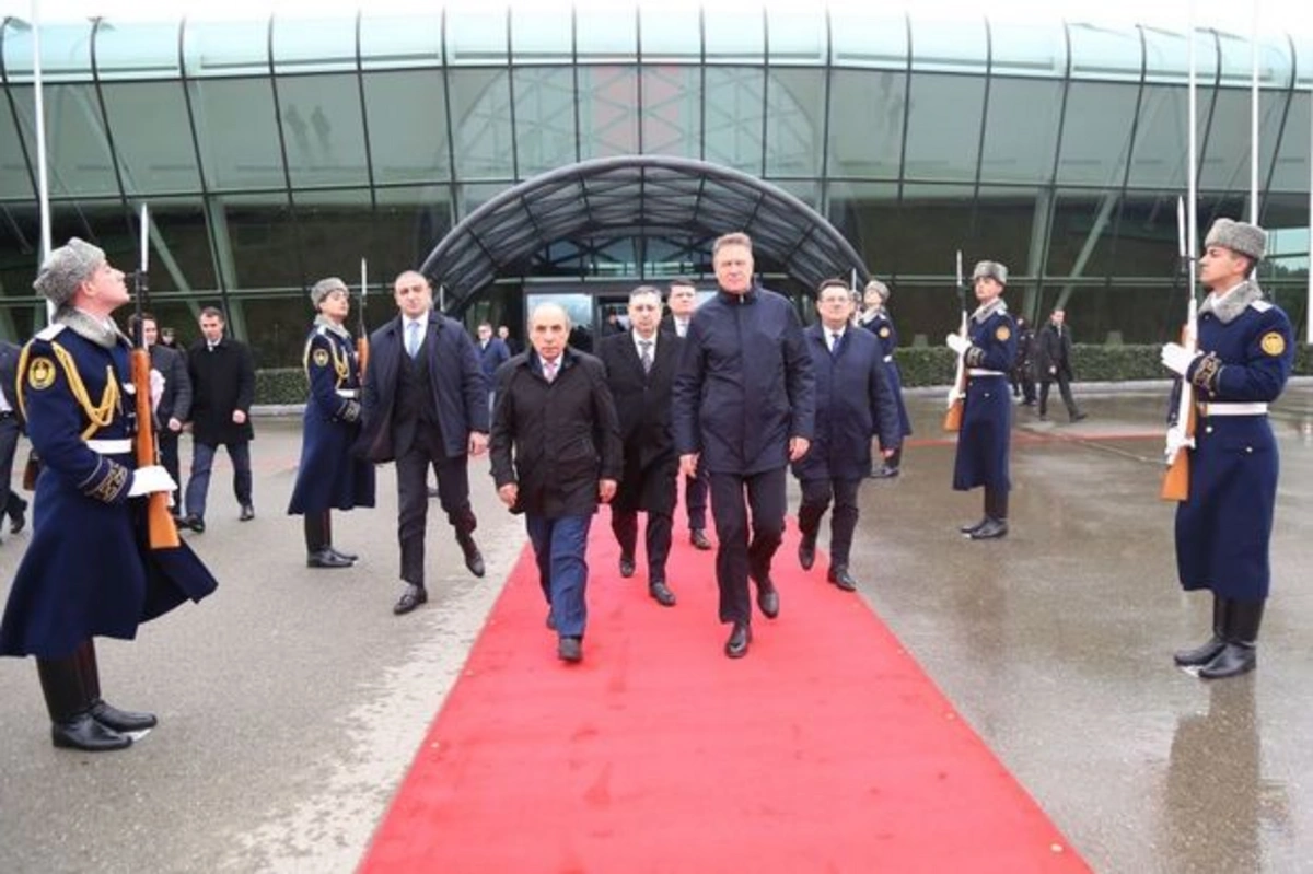 Завершился официальный визит президента Румынии в Азербайджан